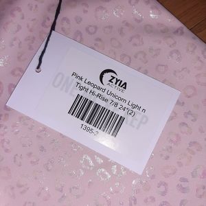 Zyia leggings